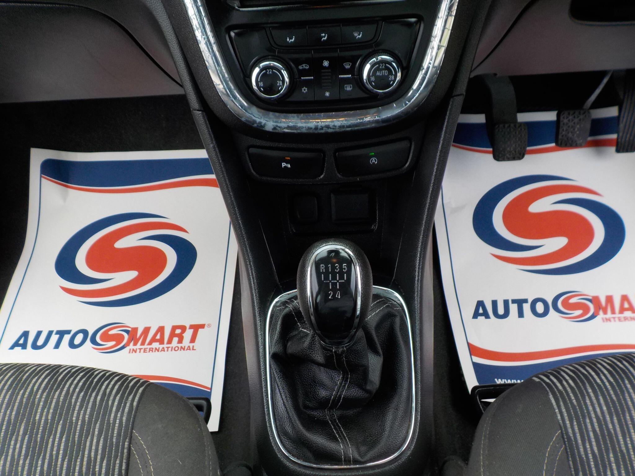Vauxhall Mokka 1.6i Exclusiv 2WD Euro 6 (s/s) 5dr