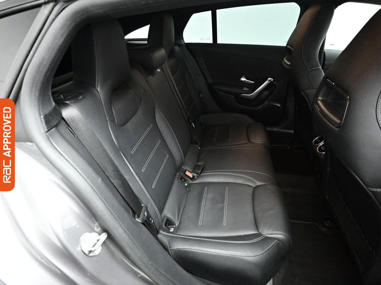 Mercedes-Benz Cla view 13