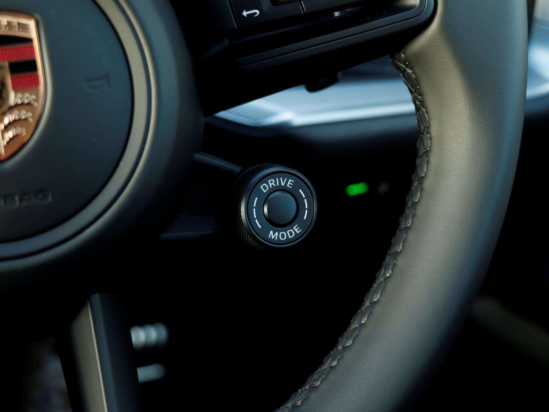 Porsche Cayenne view 20