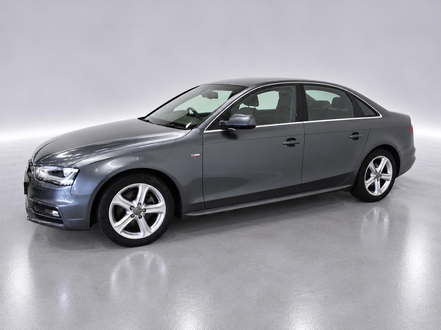 Audi A4 view 5