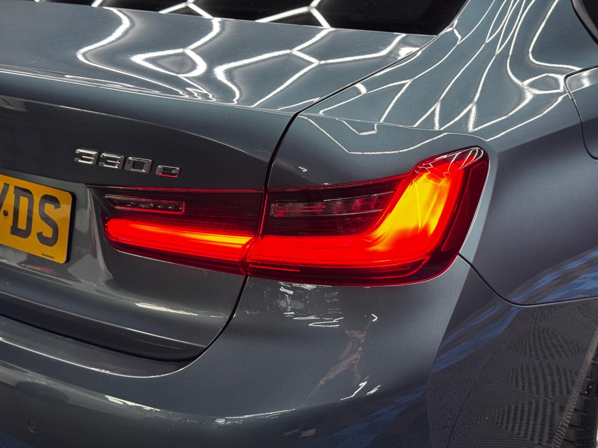 BMW 3 Series view 39