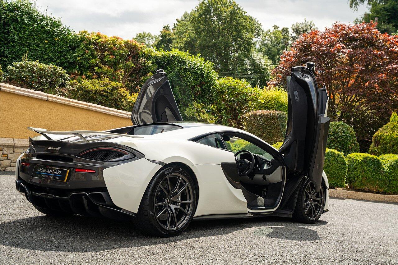 McLaren 570S view 101