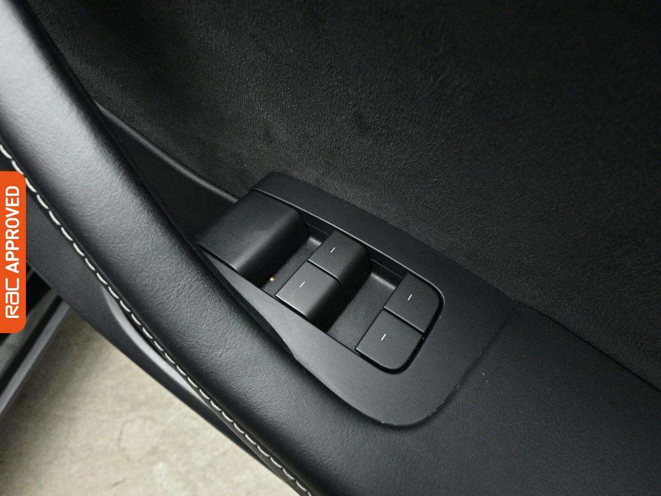 Tesla Model Y view 27