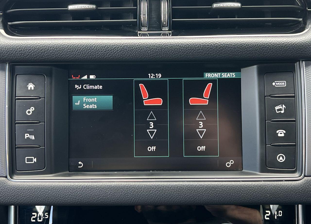 Jaguar XF view 45