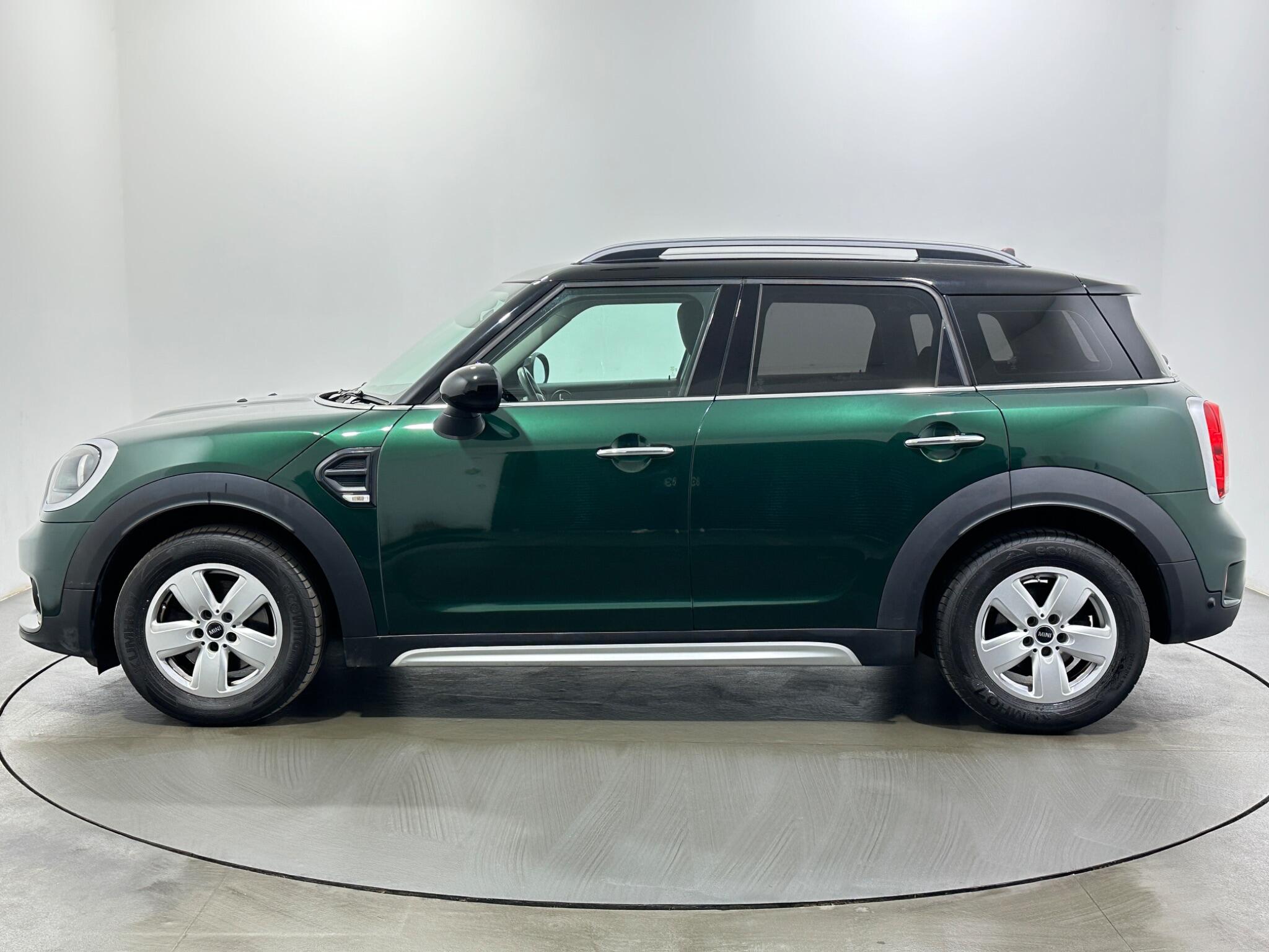 Mini Countryman view 5