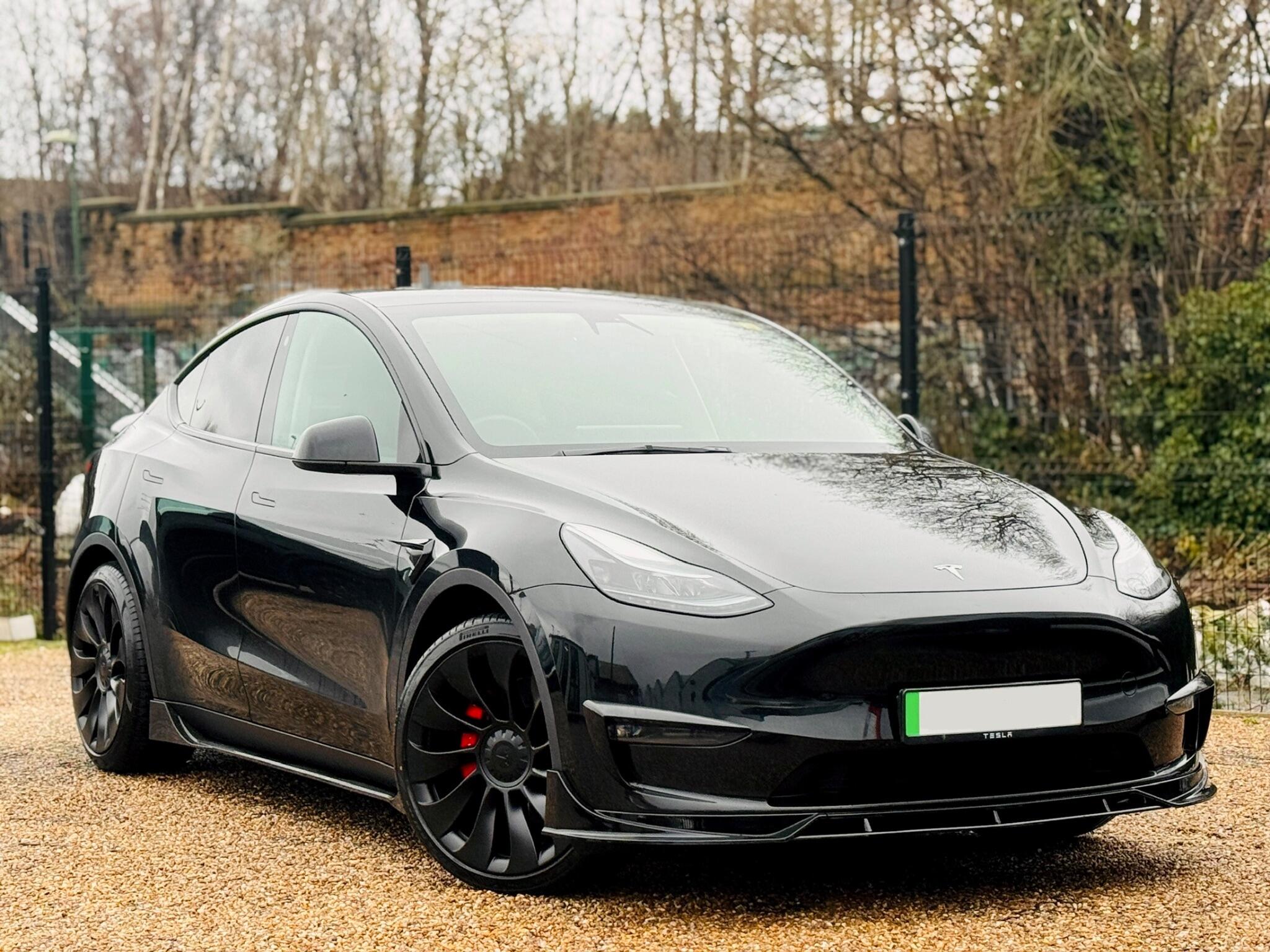 Tesla Model Y view 34