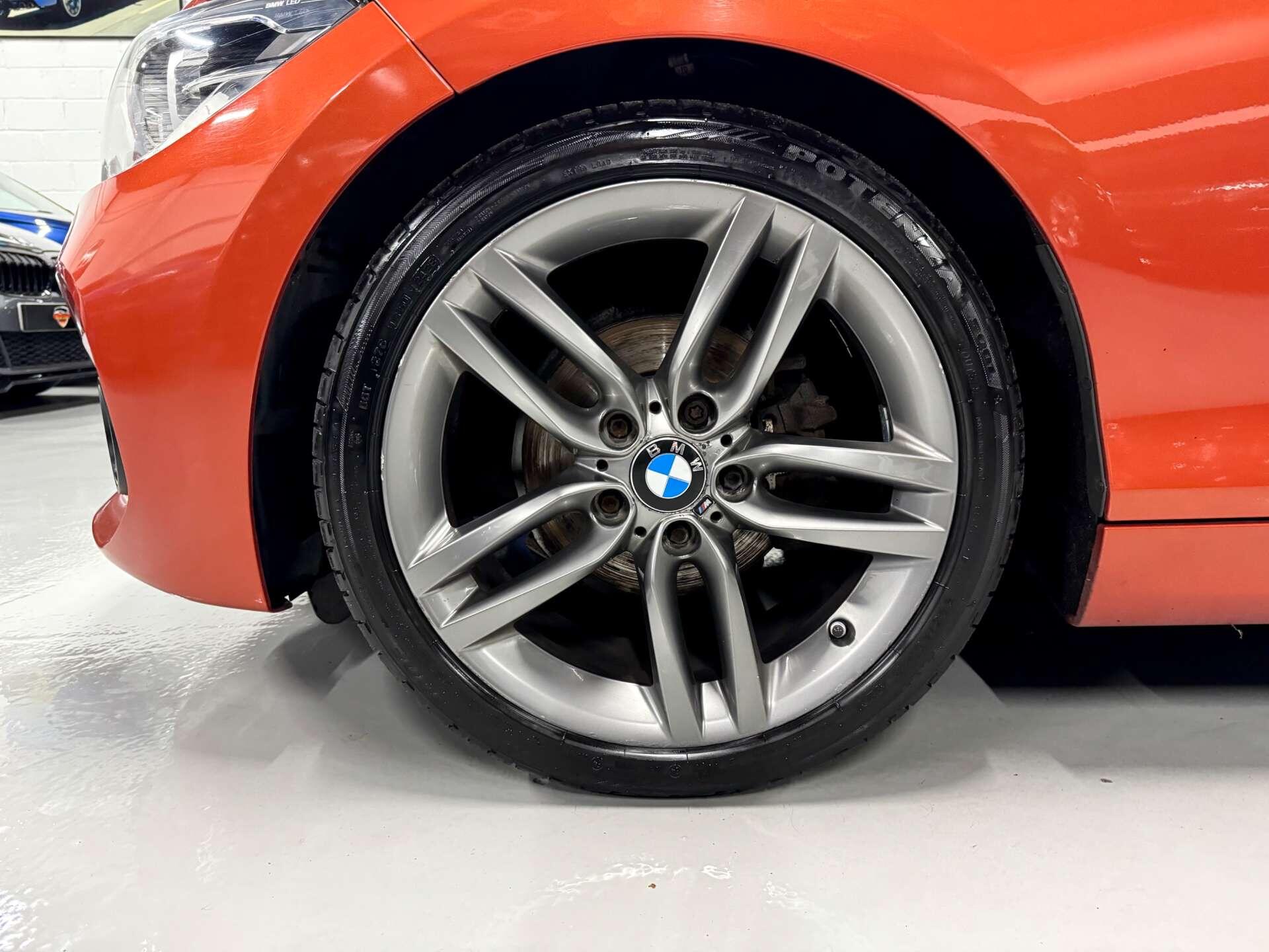 BMW 1 Series view 4