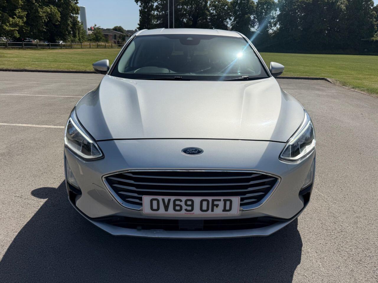 Ford Focus view 56