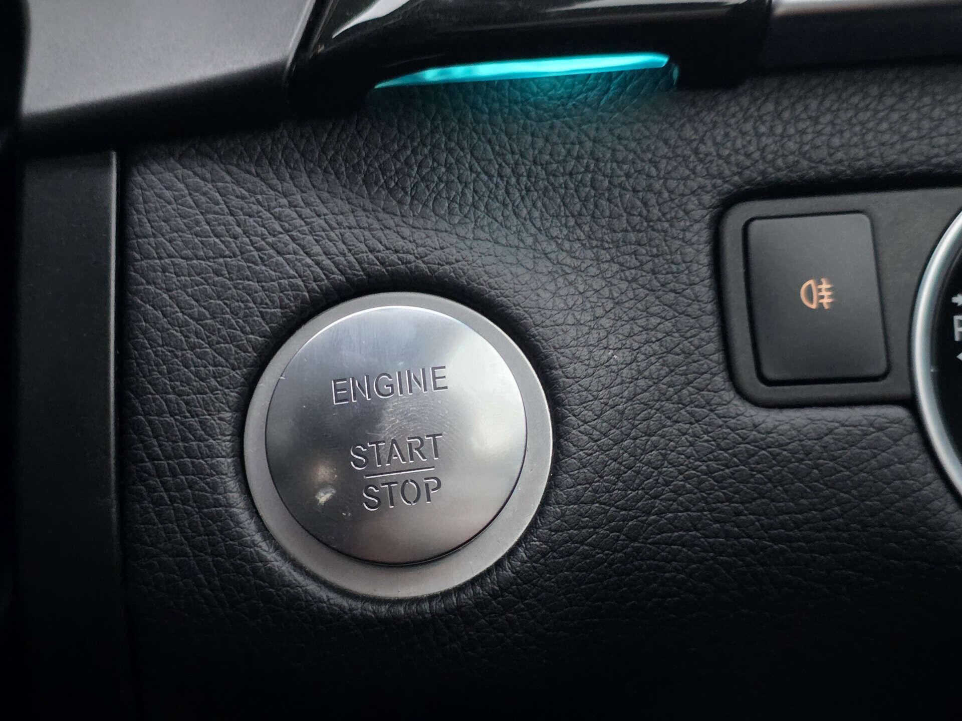 Mercedes-Benz GLS view 43