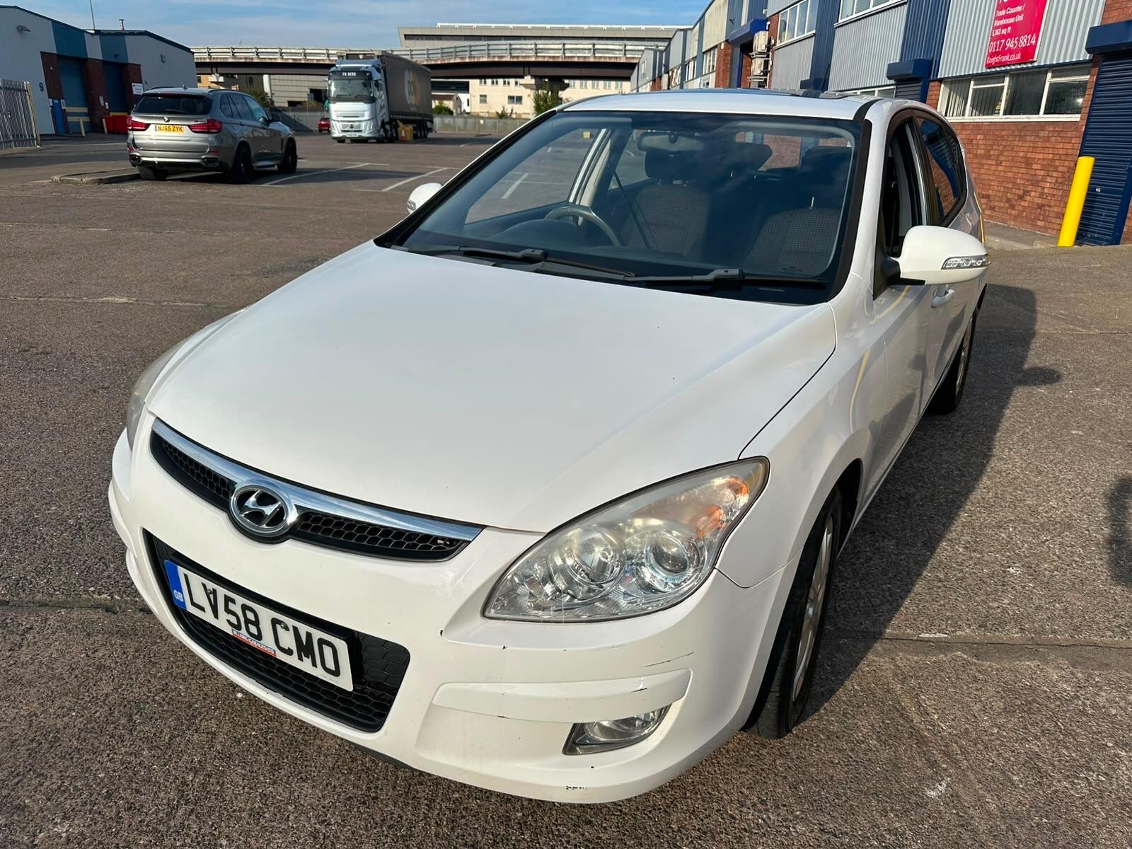 Hyundai I30 view 3