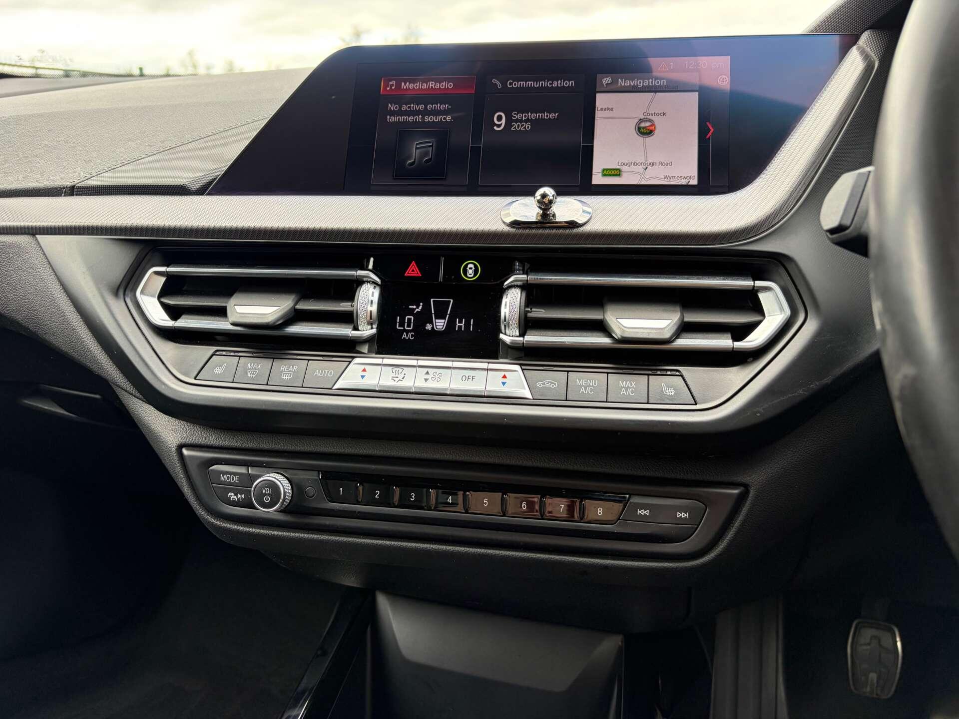BMW 1 Series view 42