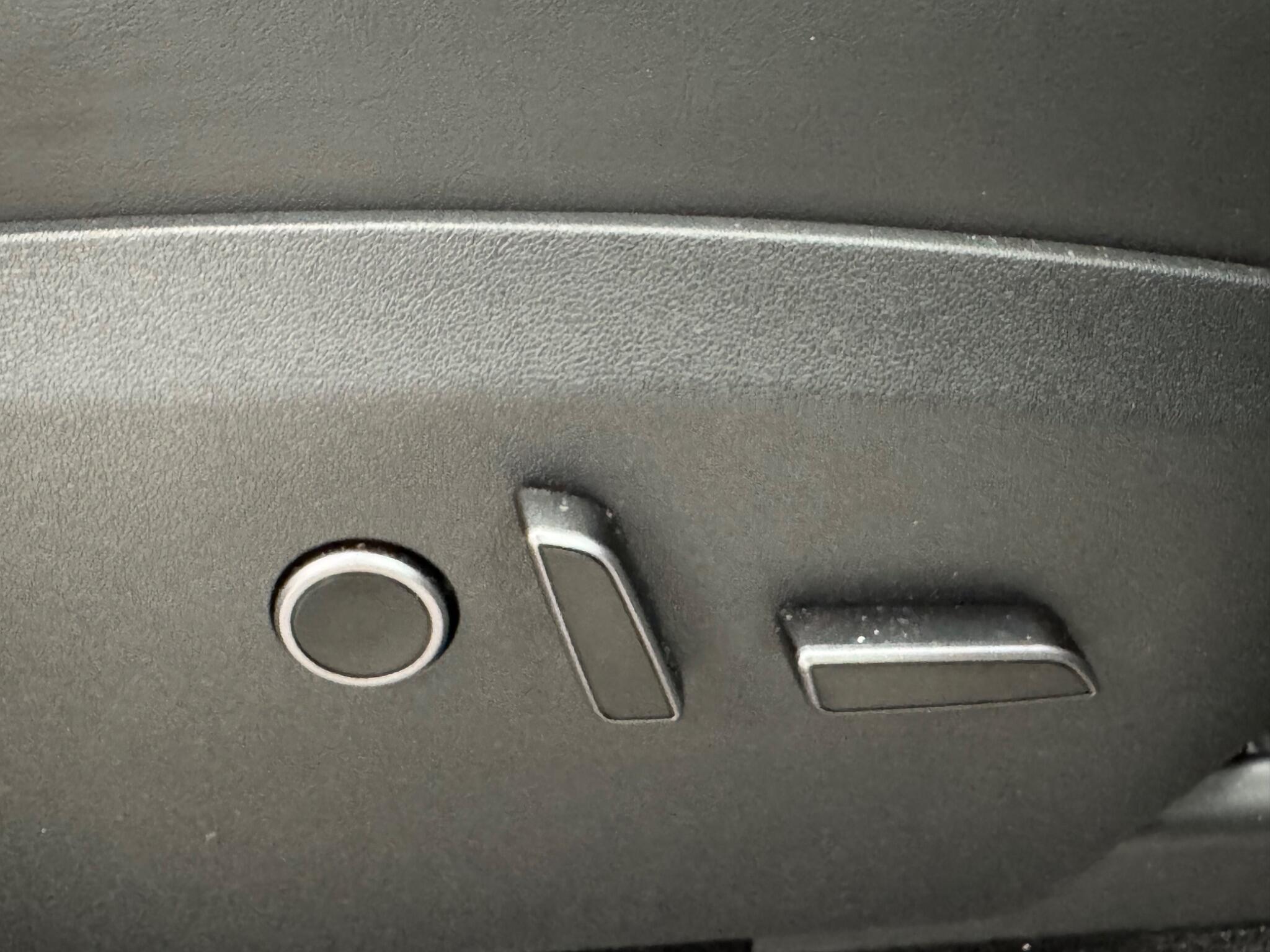Tesla Model Y view 10
