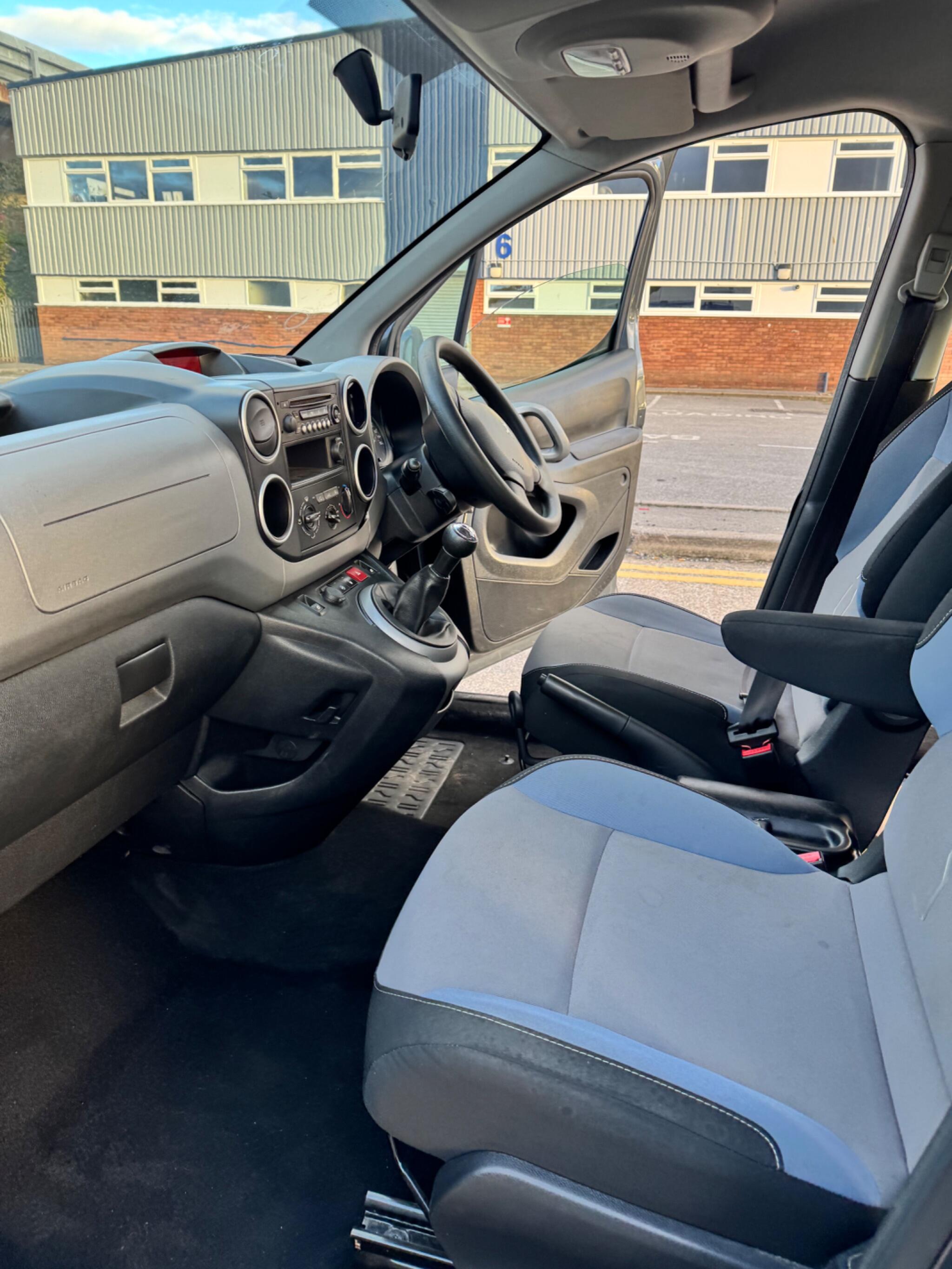 Peugeot Partner Tepee view 41