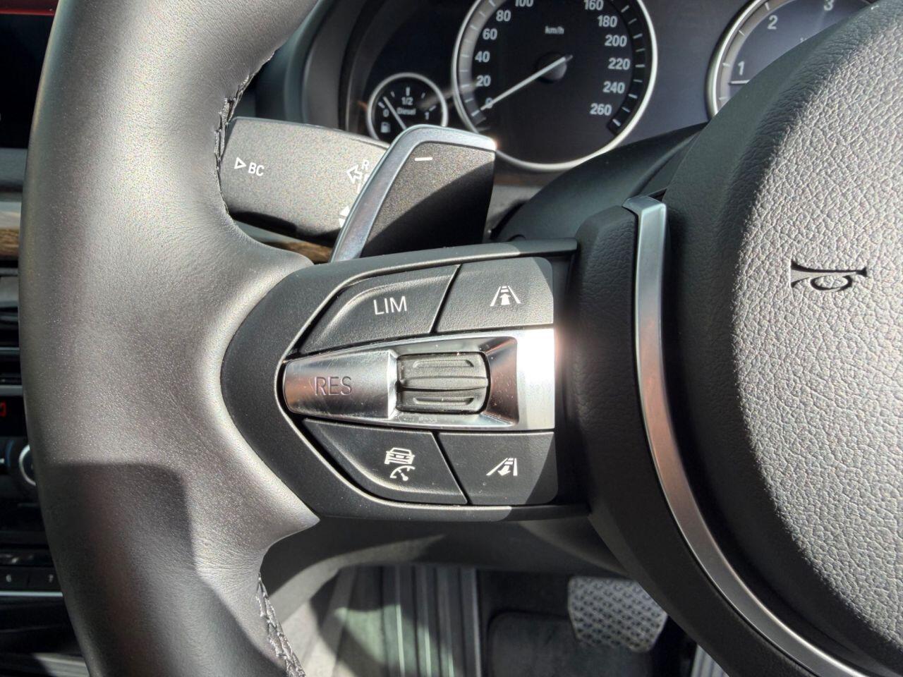 BMW X5 view 34
