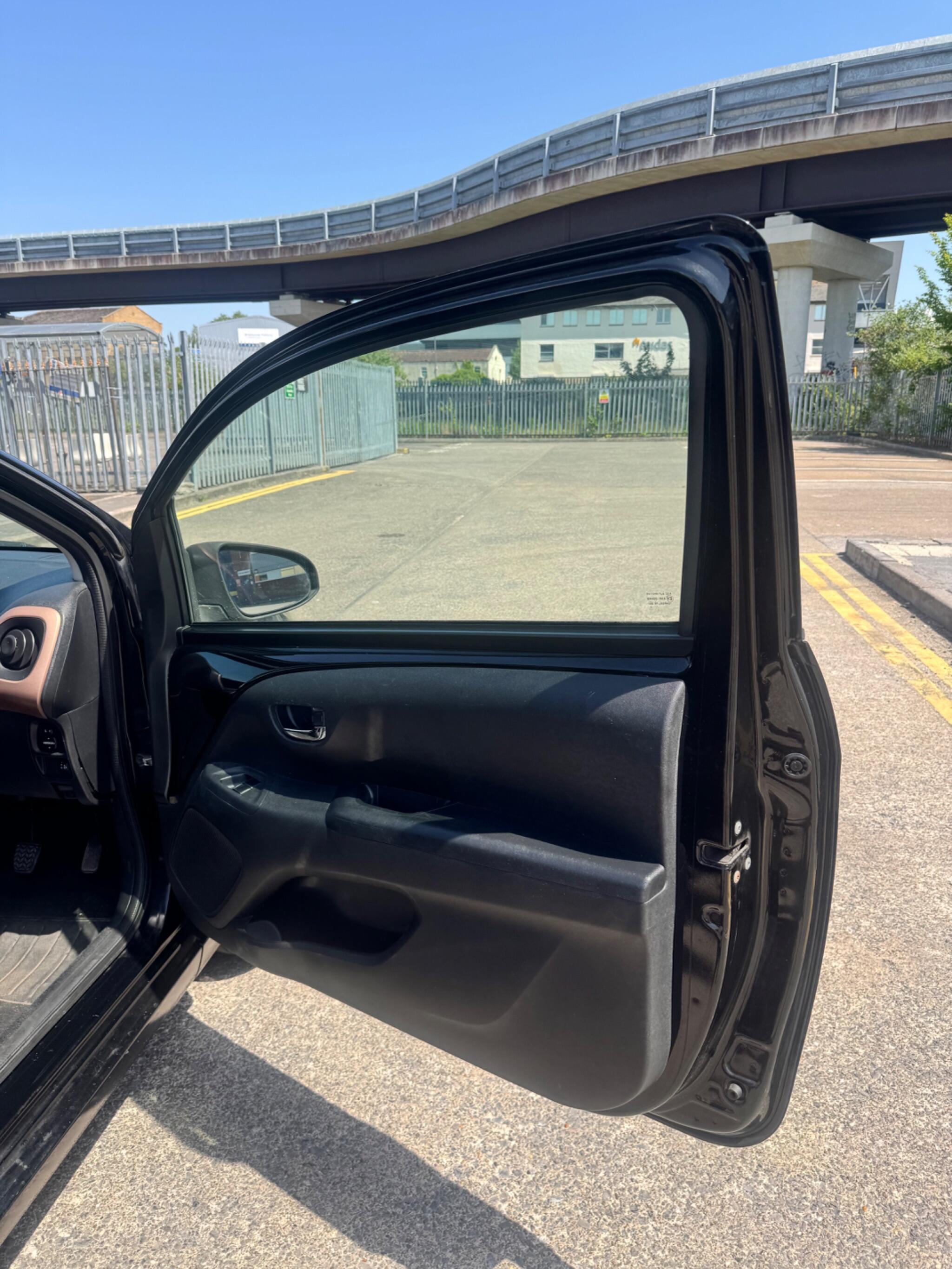 Peugeot 108 view 31