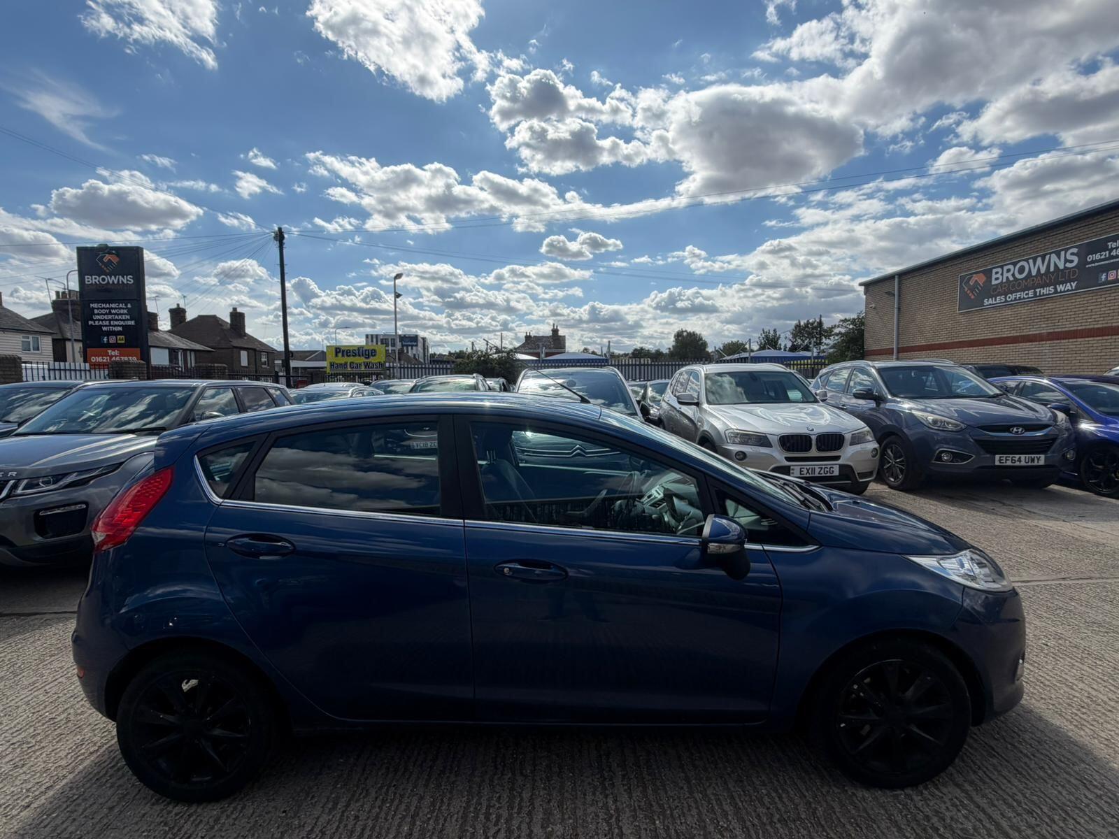 Ford Fiesta view 2