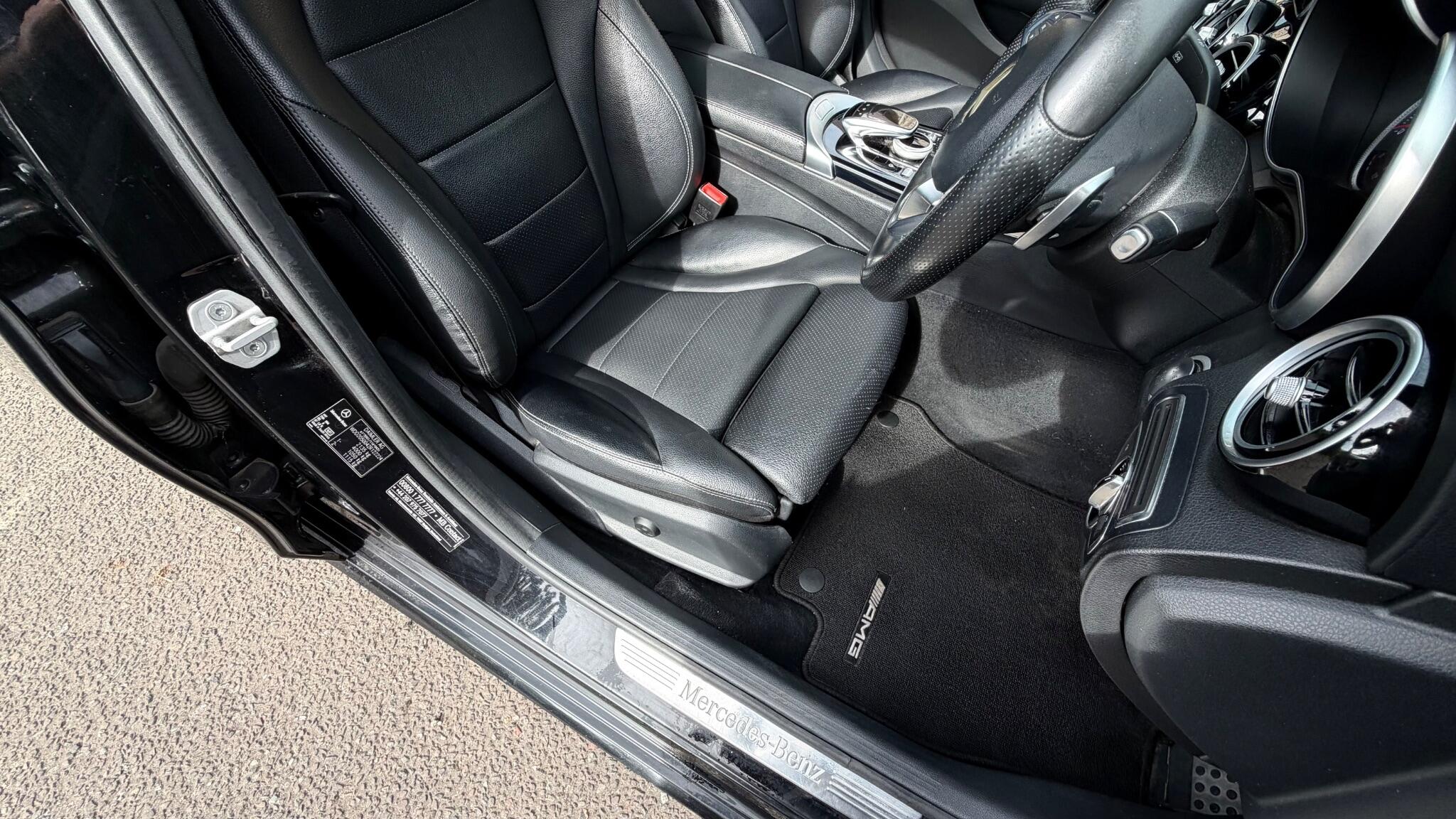 Mercedes-Benz C-Class view 74