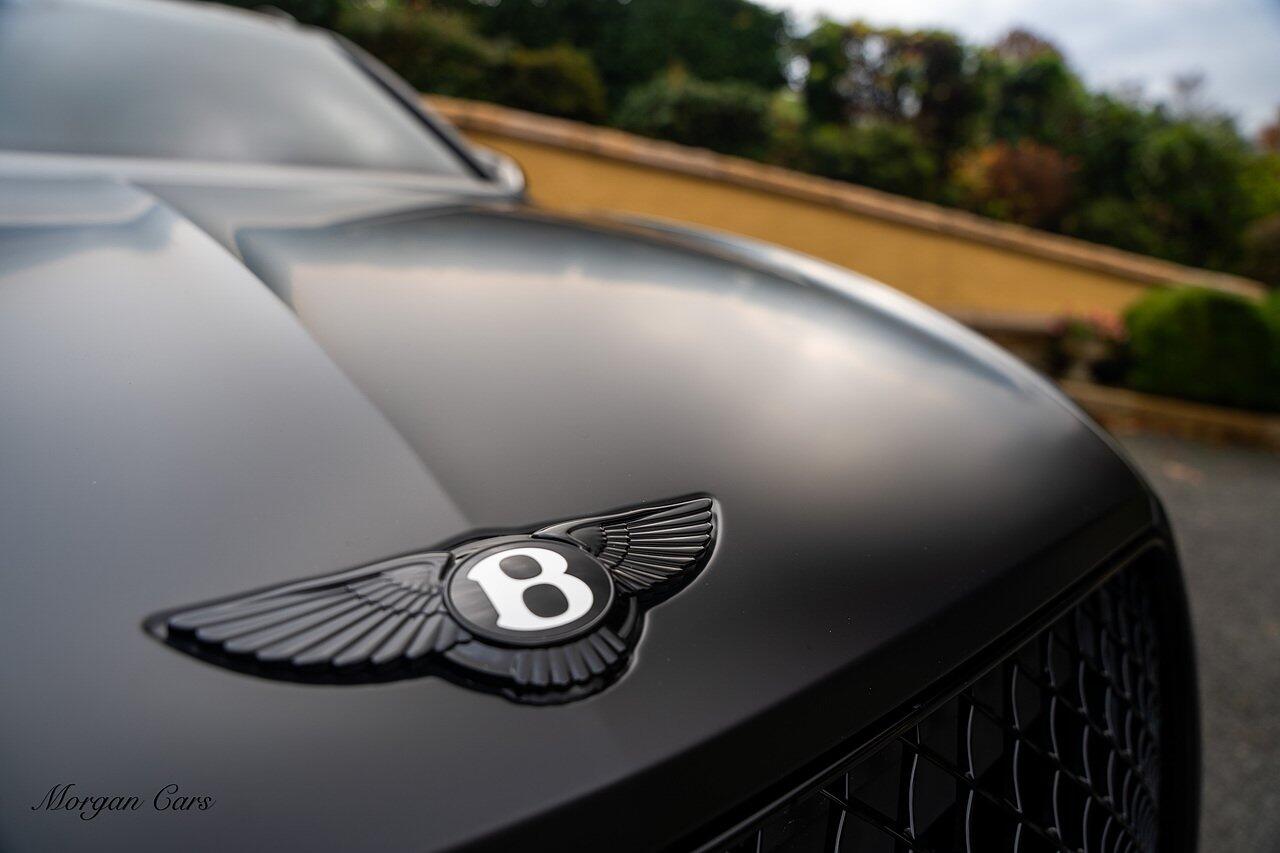 Bentley Bentayga view 33