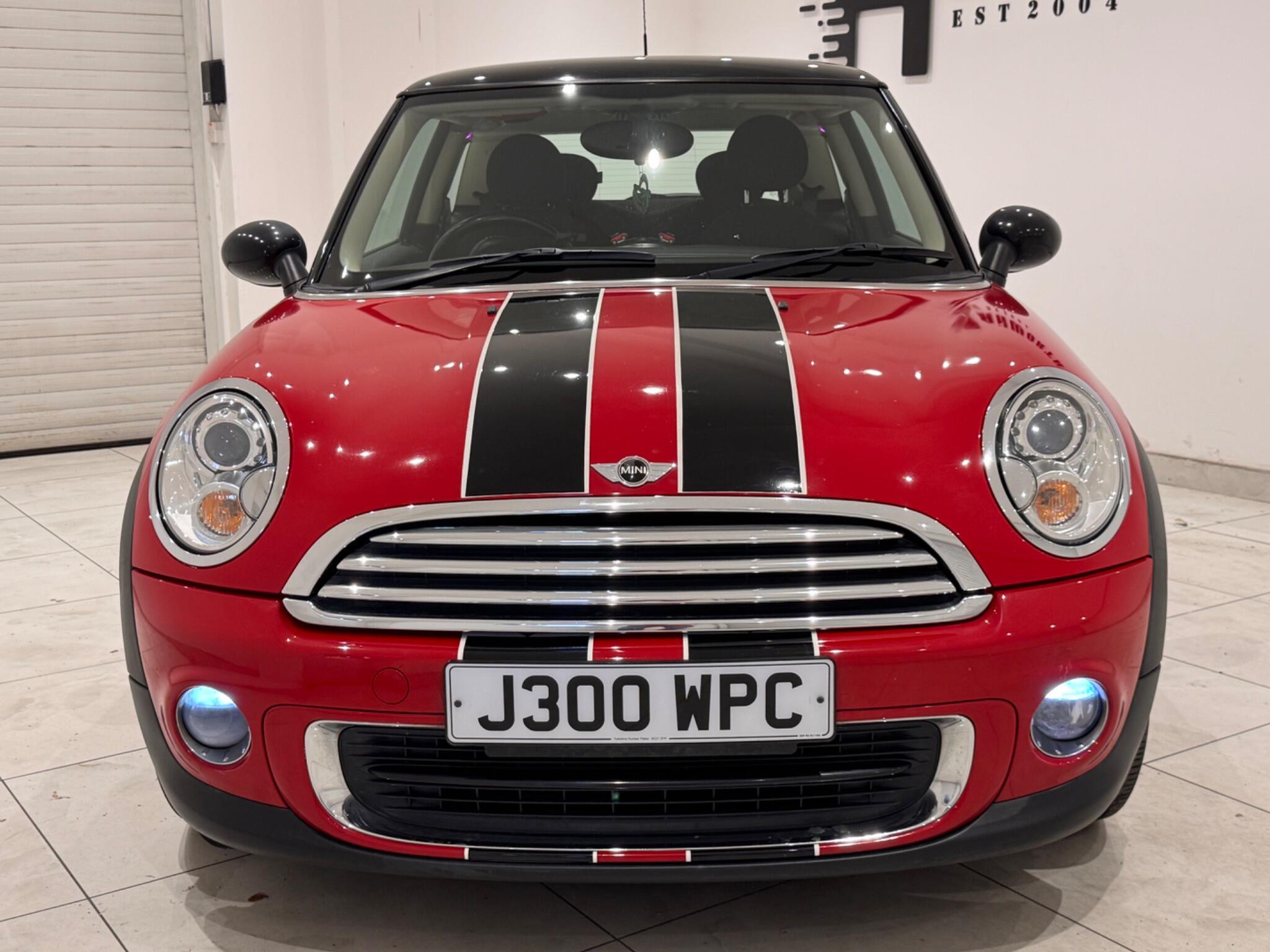Mini Hatch view 6