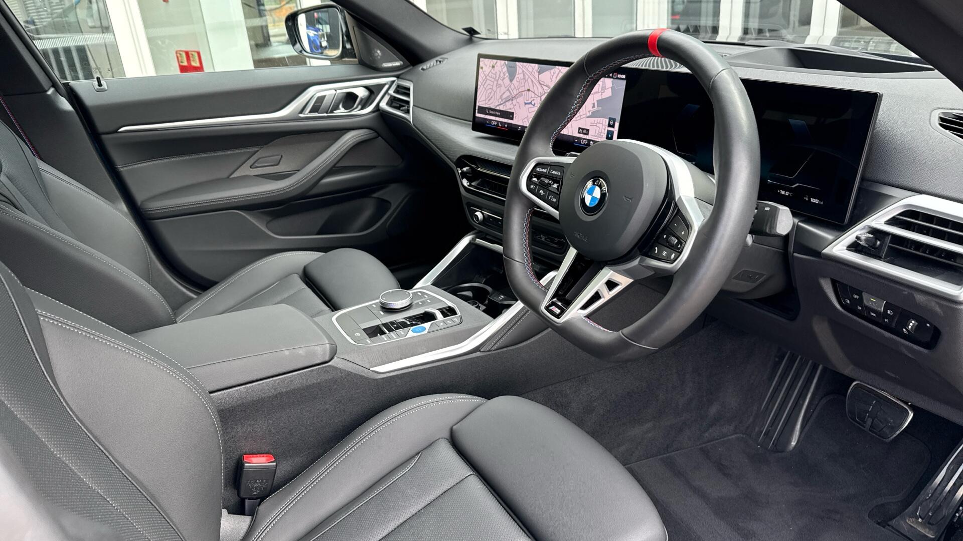 BMW i4 view 6