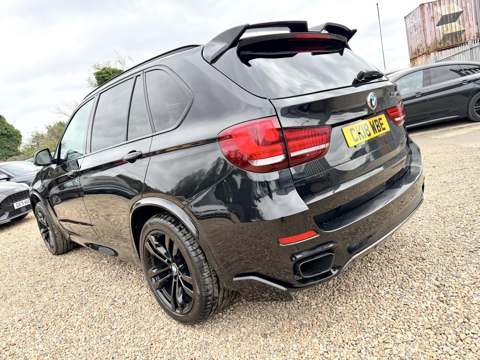 BMW X5 view 9