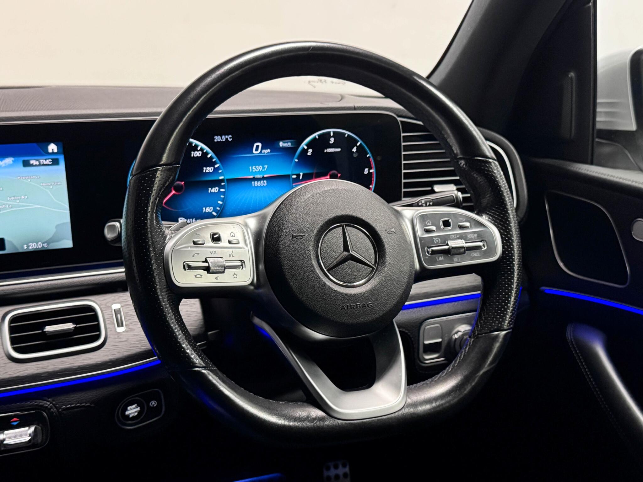 Mercedes-Benz Gle view 33