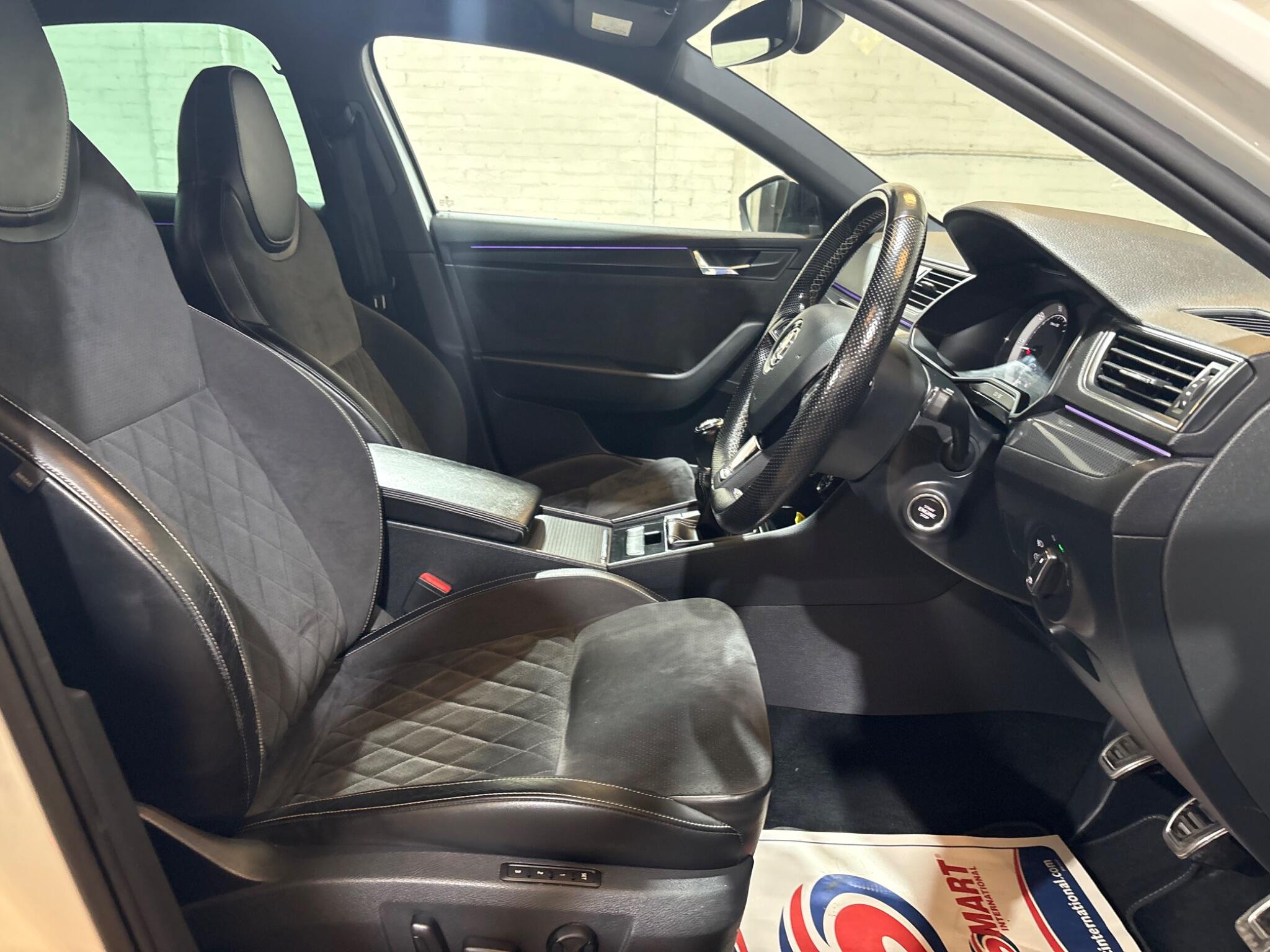 Skoda Superb view 22