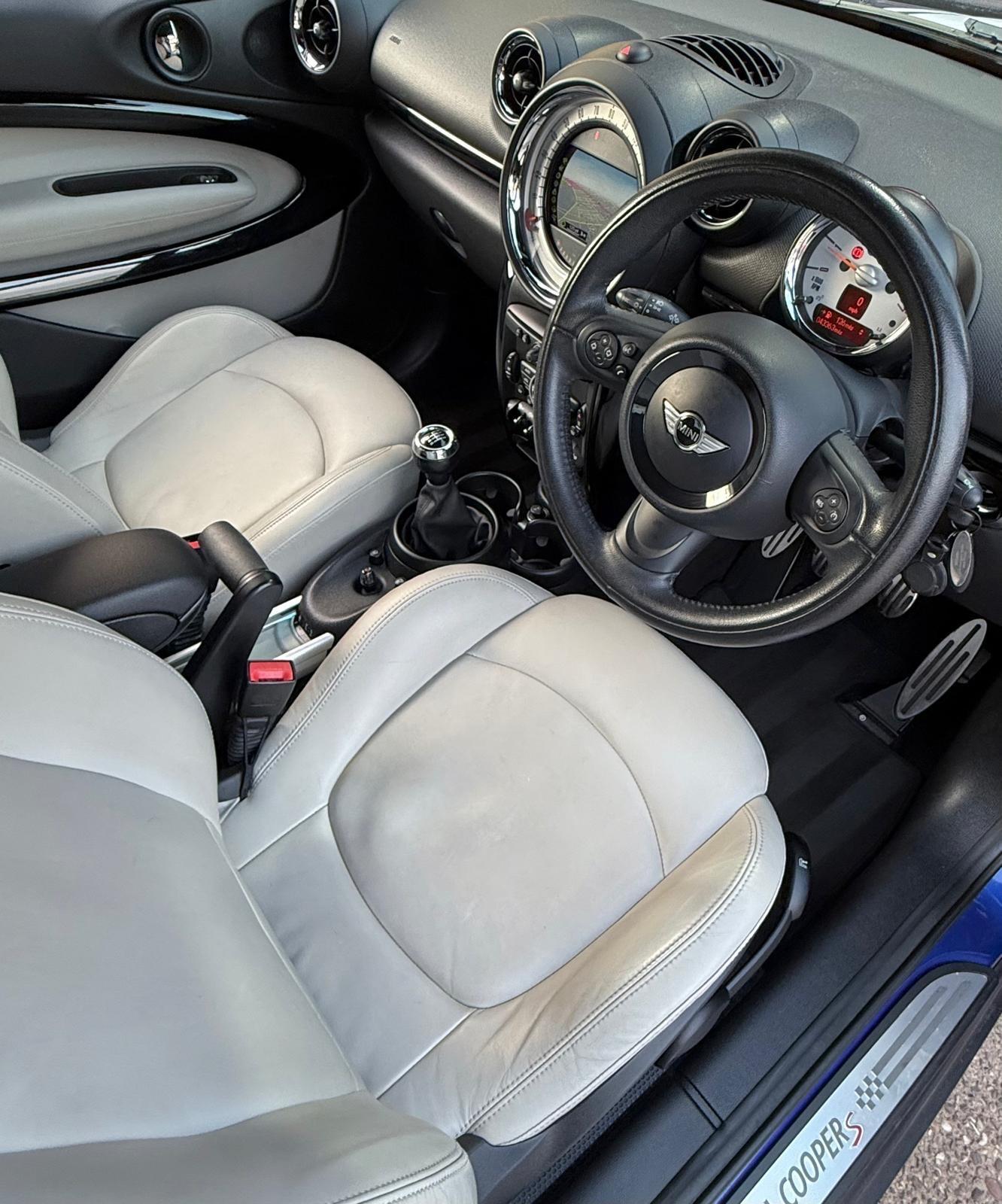 Mini Paceman view 45