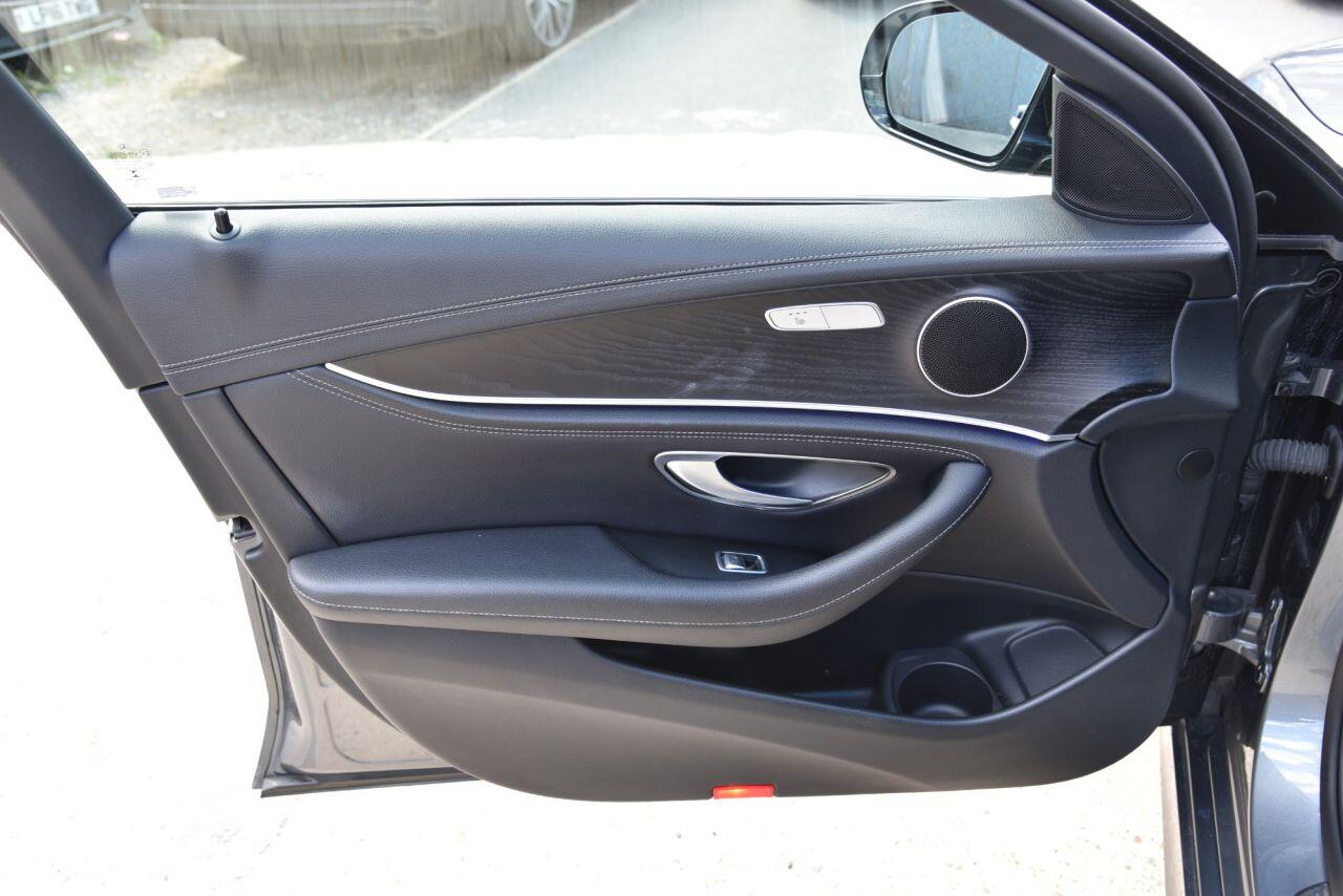 Mercedes-Benz E Class view 64