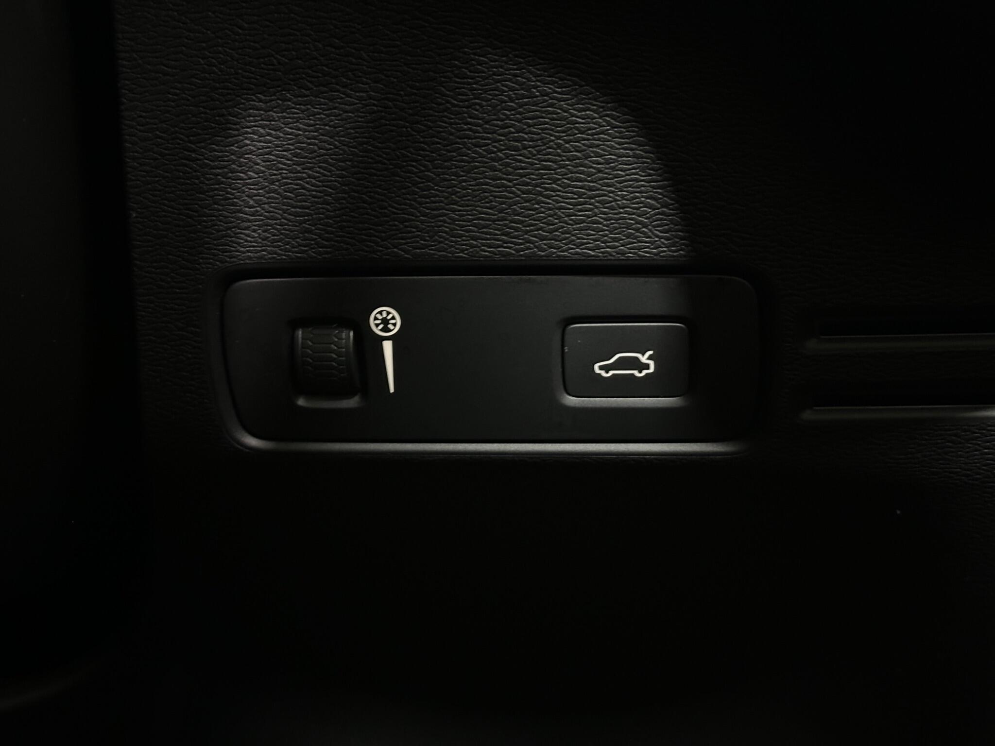 Volvo XC40 view 18