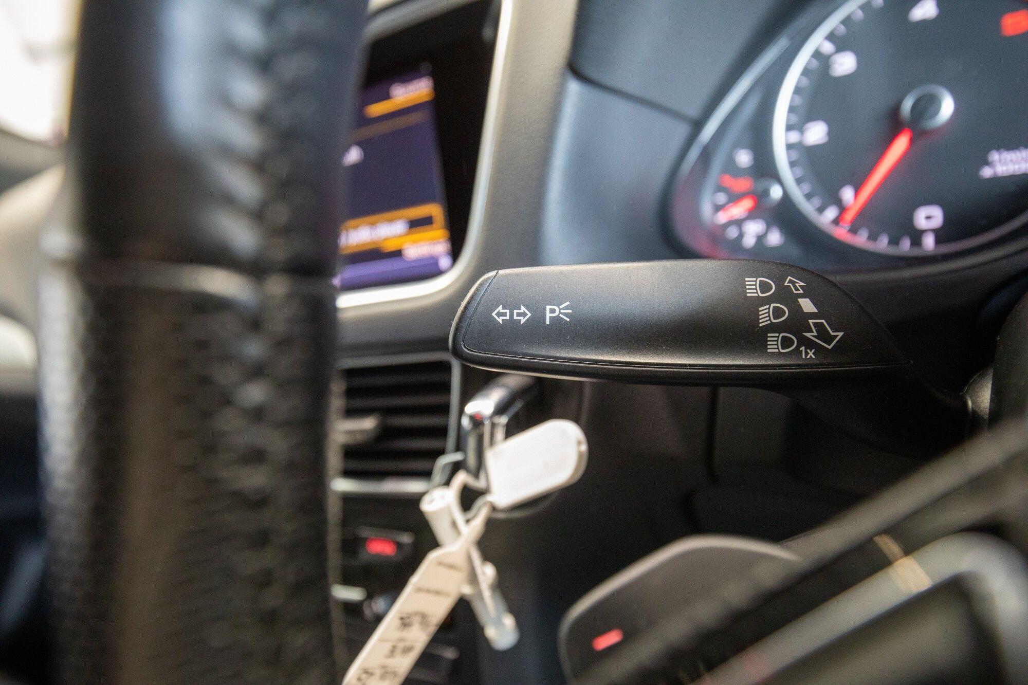 Audi Q5 view 28