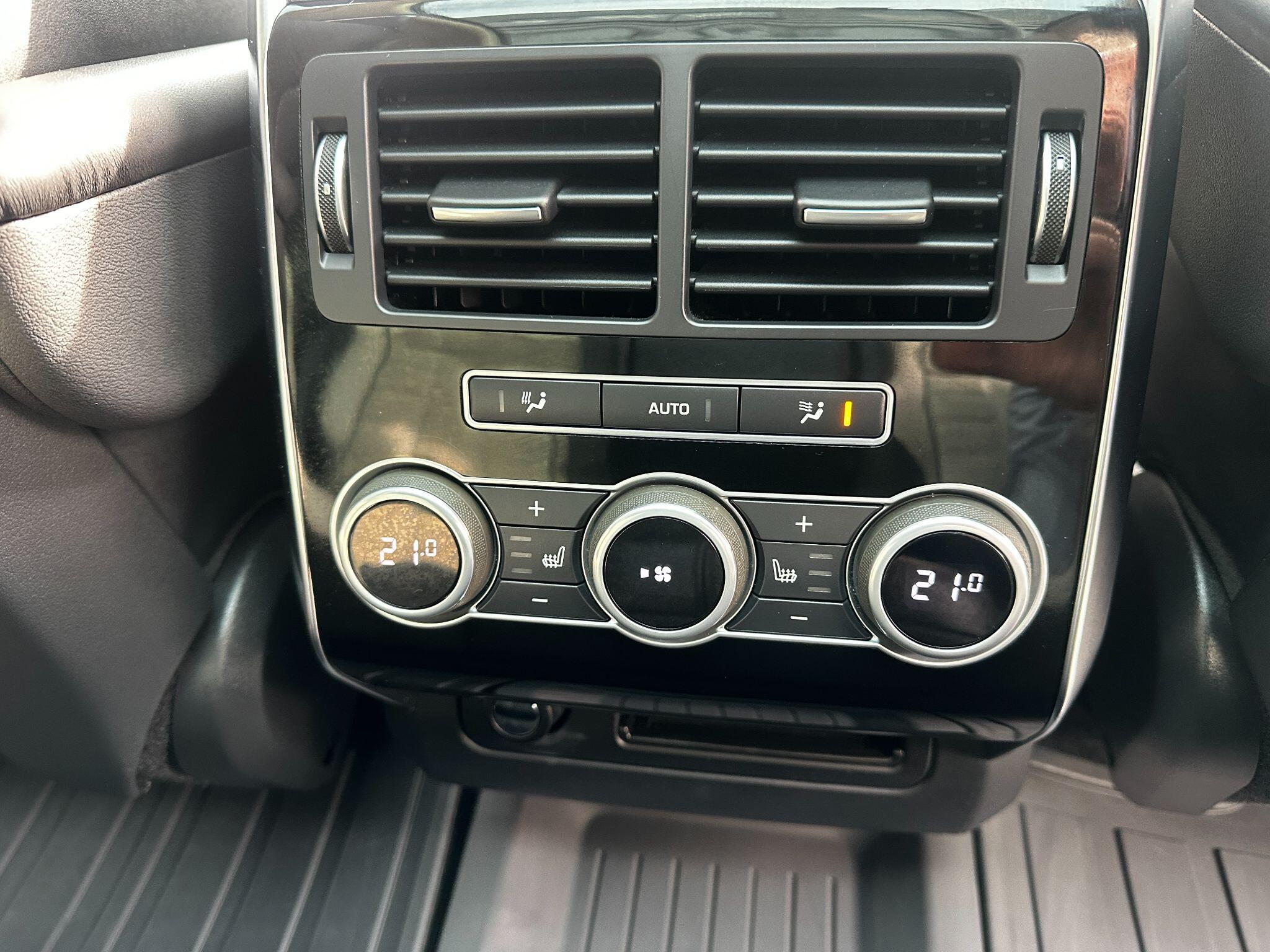 Land Rover Range Rover Sport view 25