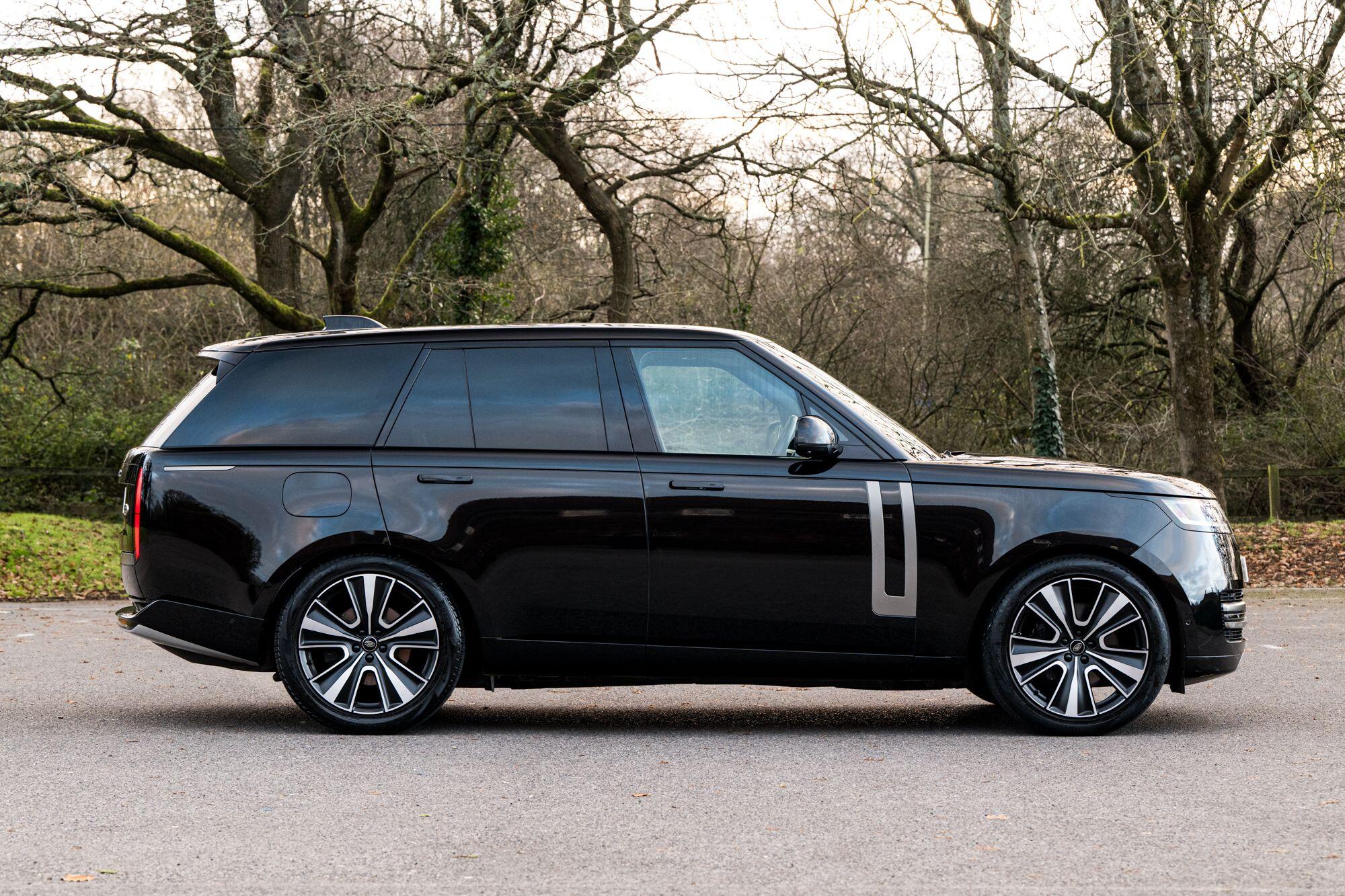 Land Rover Range Rover view 8
