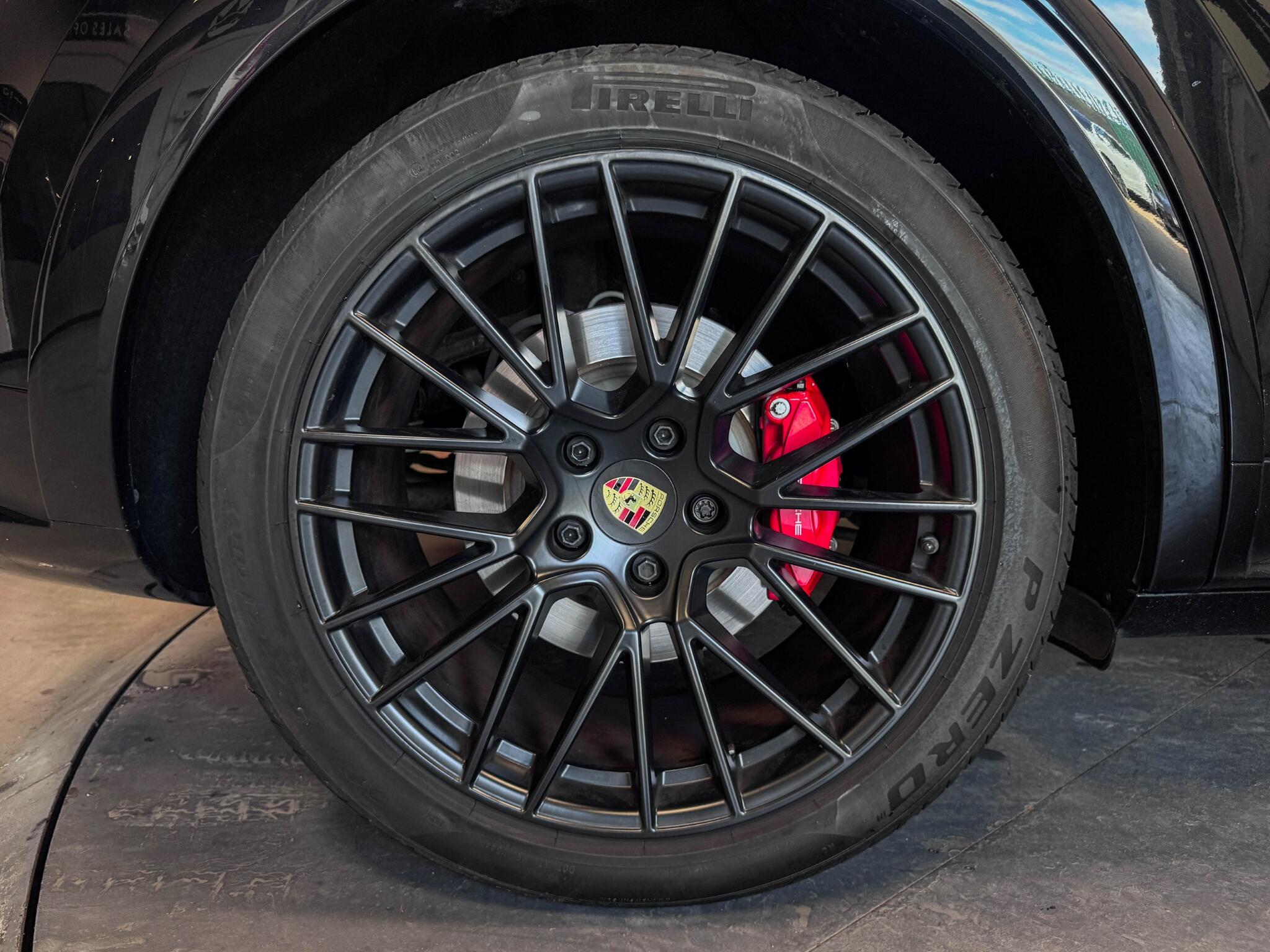Porsche Cayenne view 76
