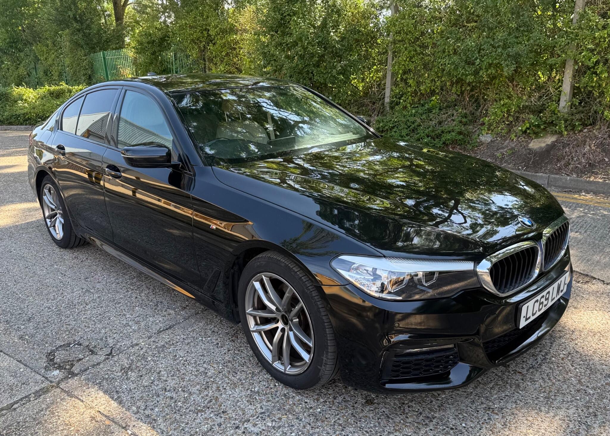 BMW 5 Series view 5