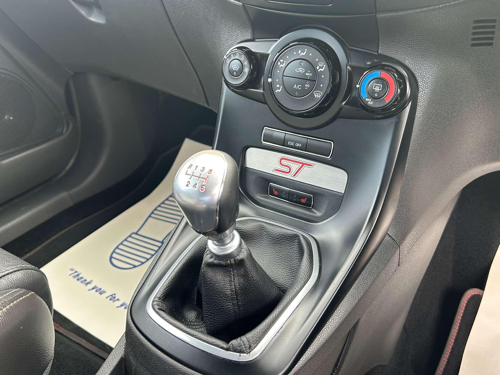 Ford Fiesta view 31