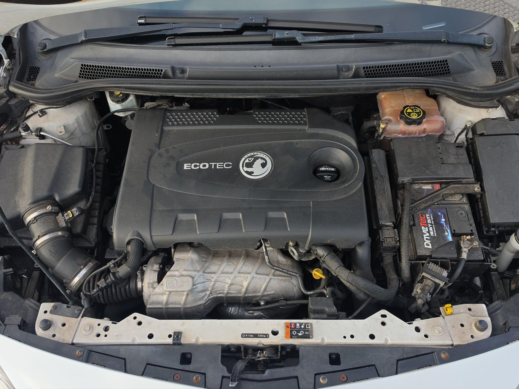 Vauxhall Astra GTC view 17