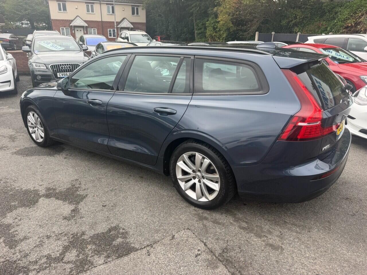 Volvo V60 view 6