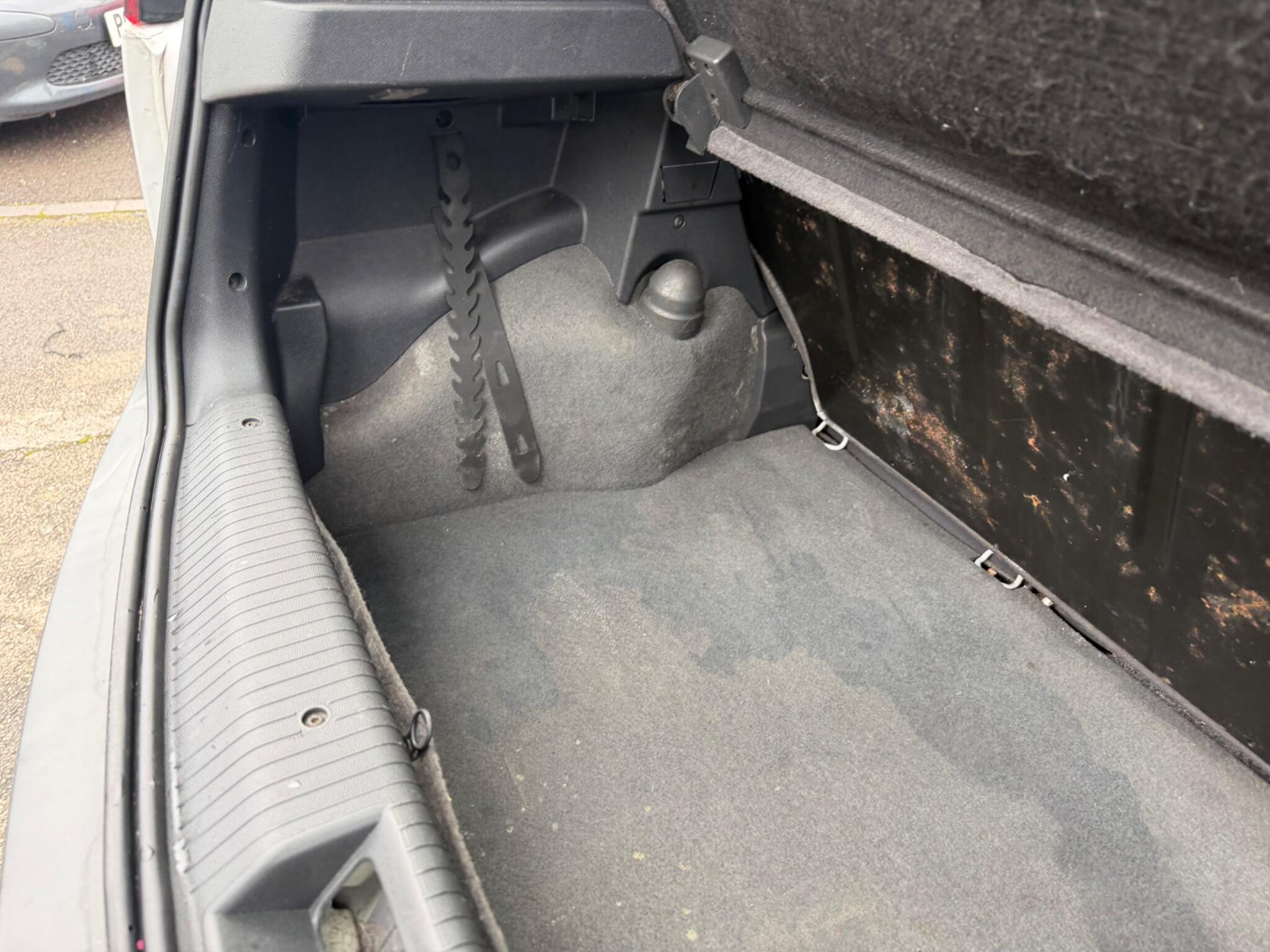 2002 Vauxhall Corsa image 58