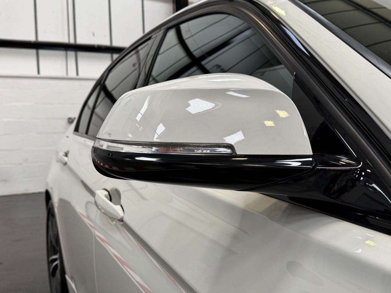 BMW 3 Series view 16