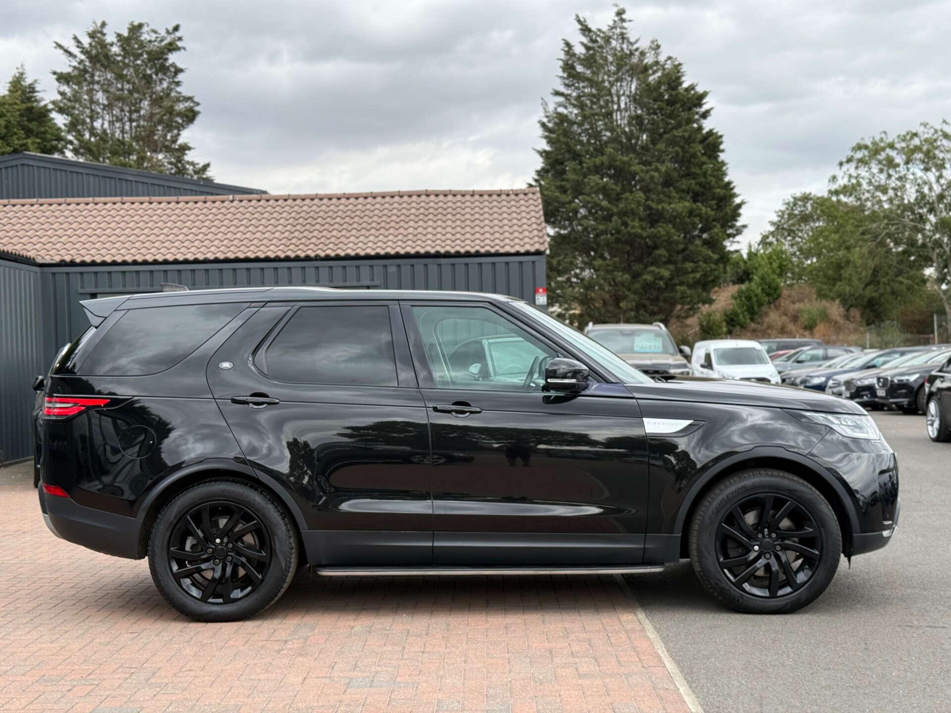 Land Rover Discovery view 21