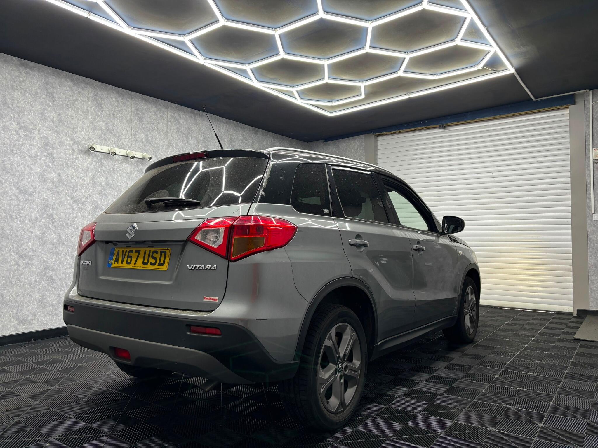 Suzuki Vitara view 2