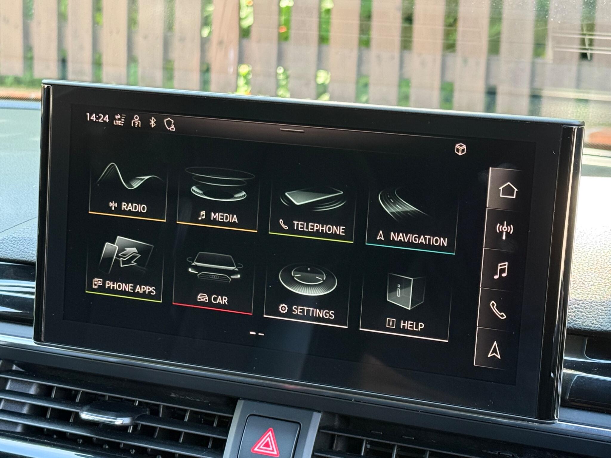 Audi A4 view 34