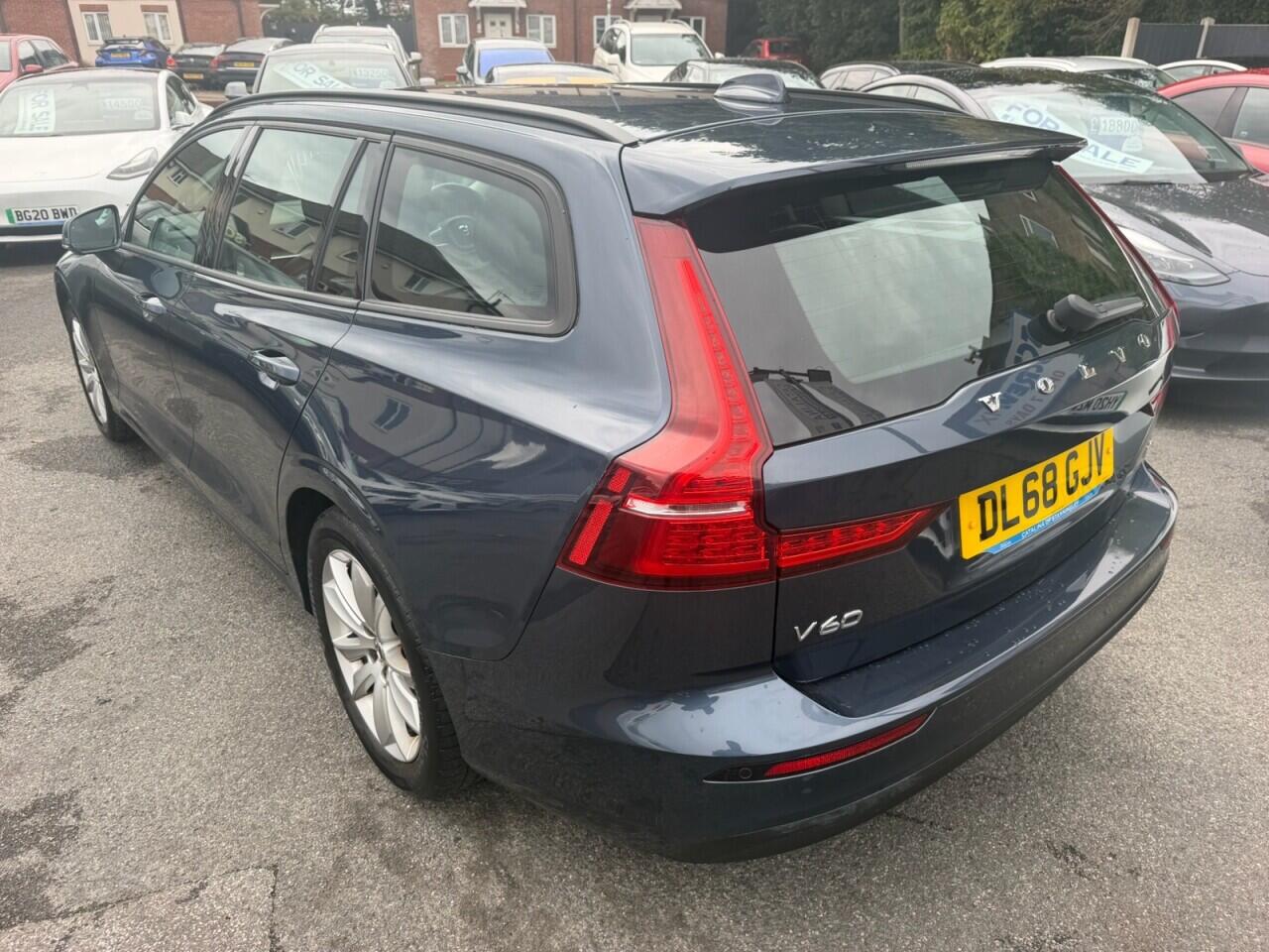 Volvo V60 view 8