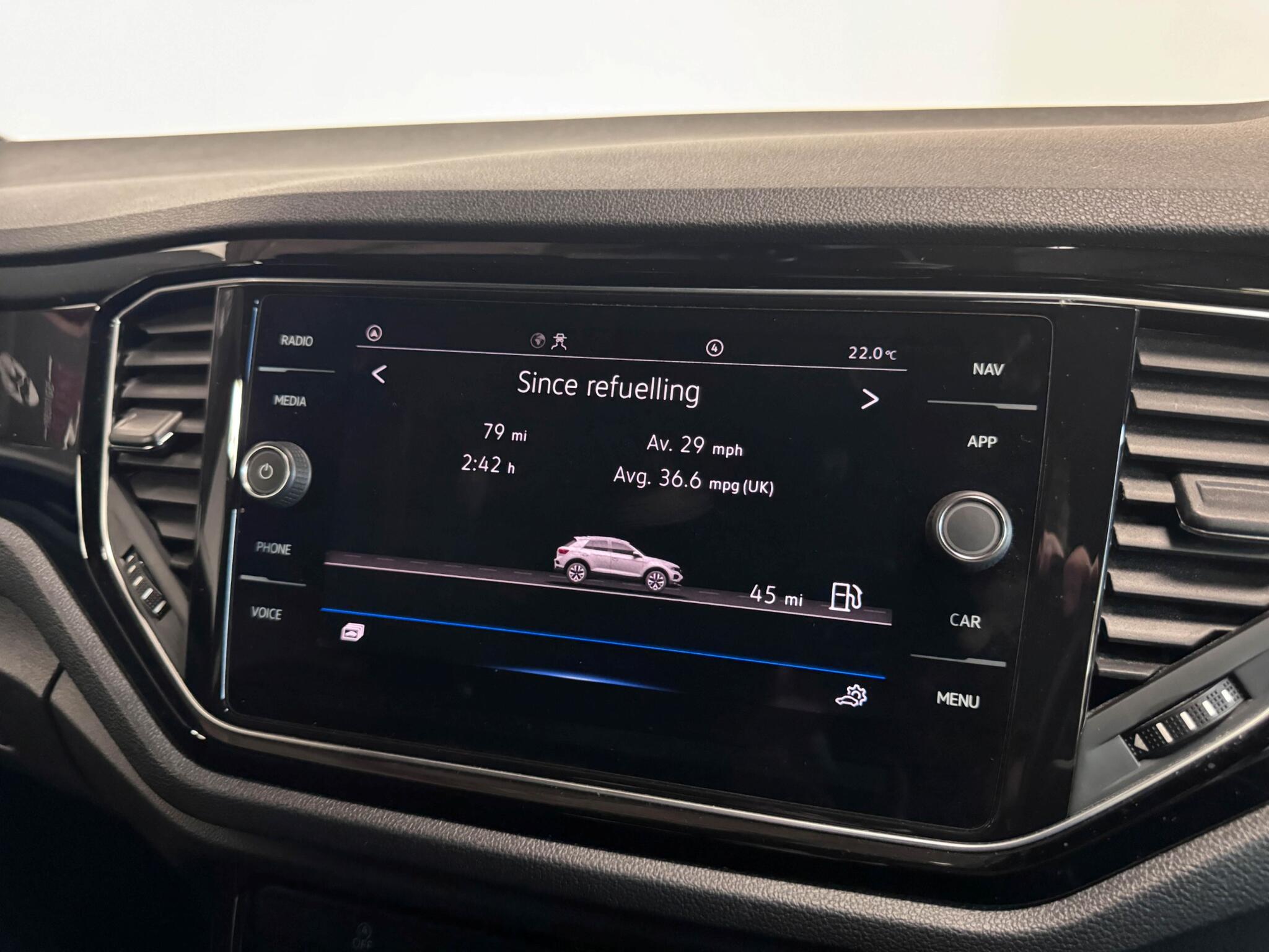 Volkswagen T-Roc view 54