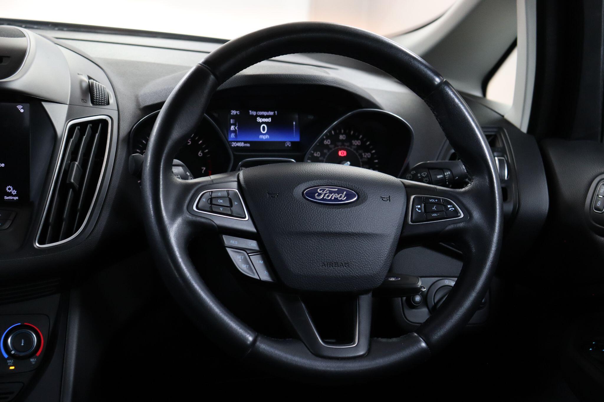 Ford C-Max view 44