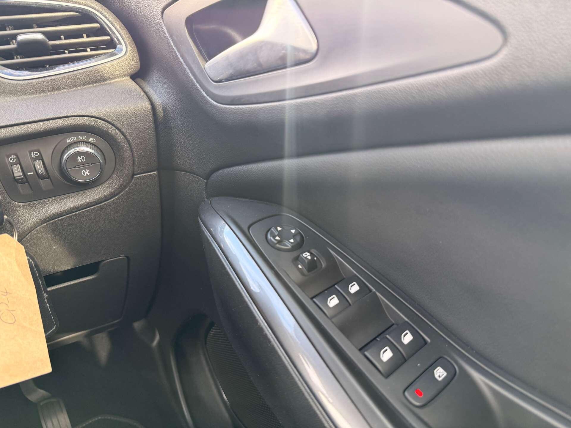 Vauxhall Grandland X view 19
