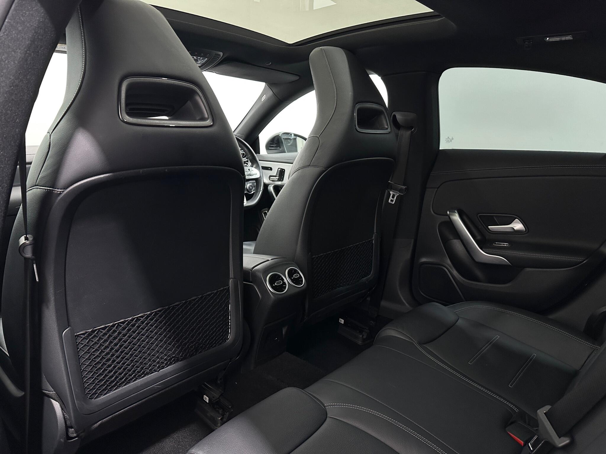 Mercedes-Benz Cla view 40