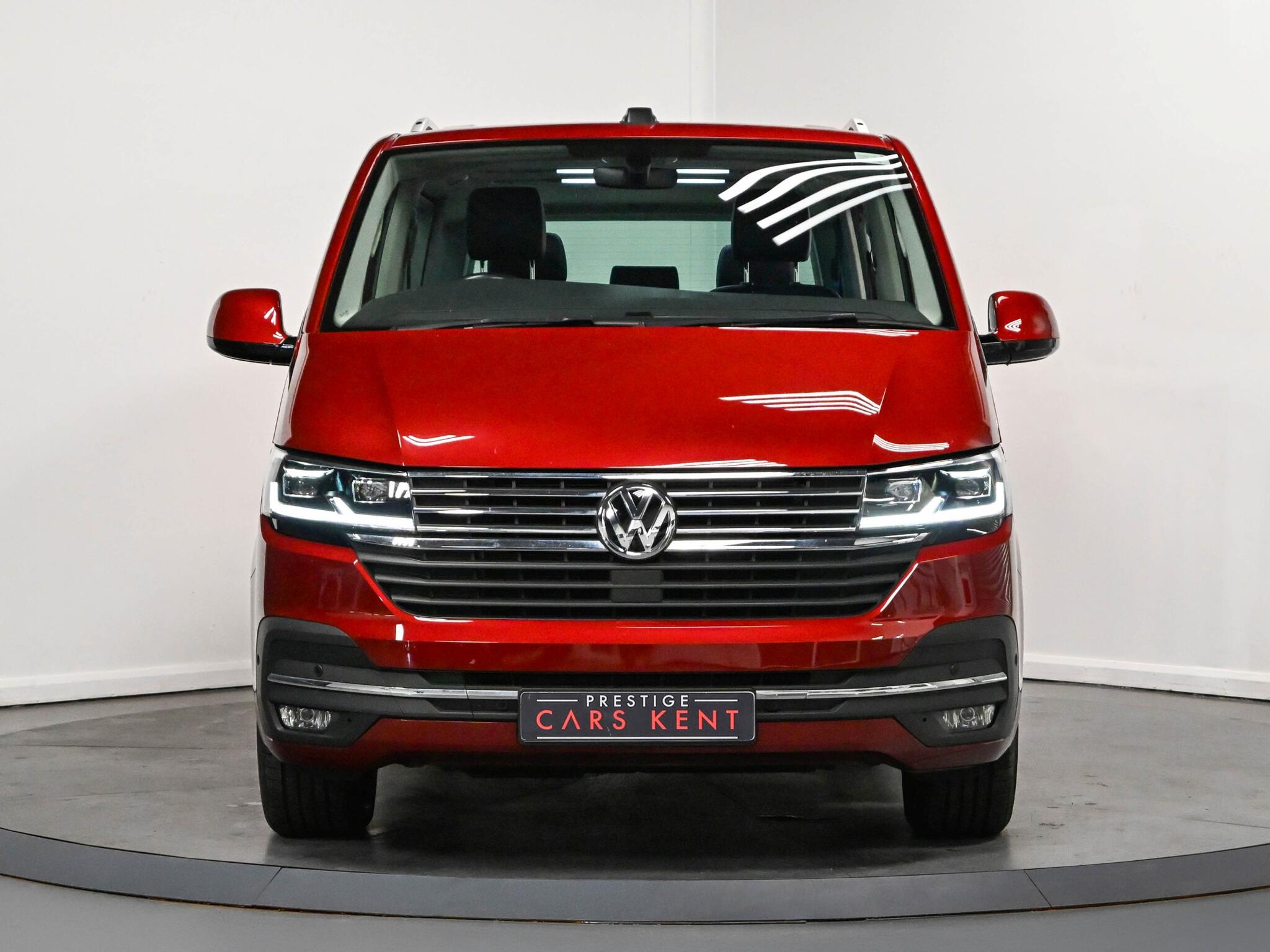 Volkswagen Caravelle view 19
