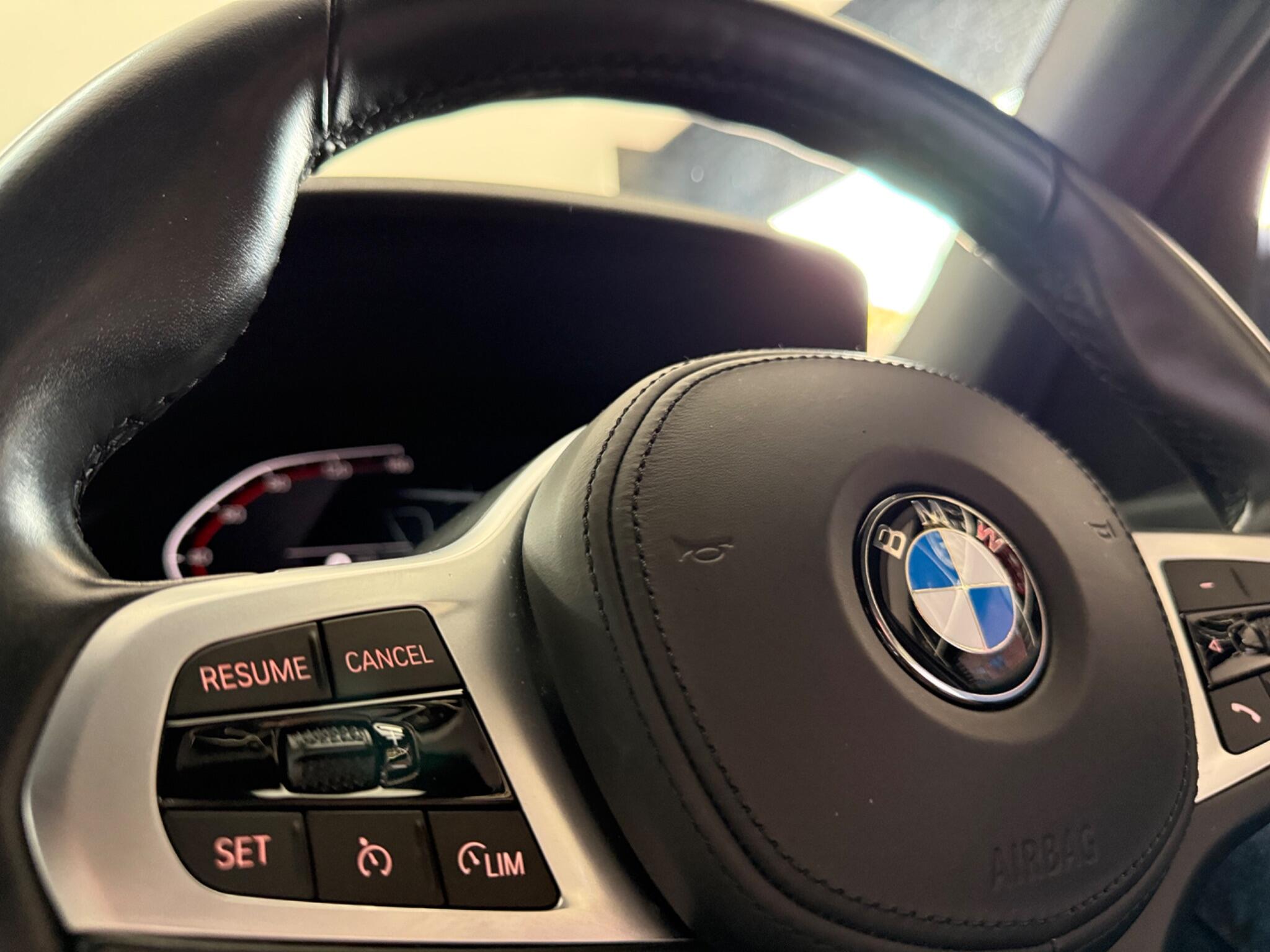 BMW 3 Series view 31